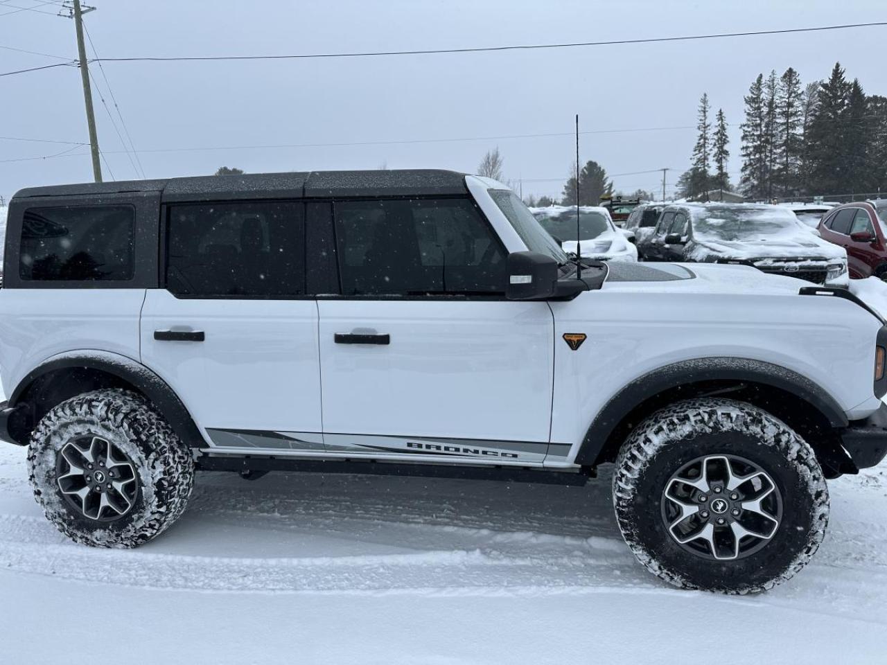 2024 Ford Bronco Badlands Photo2