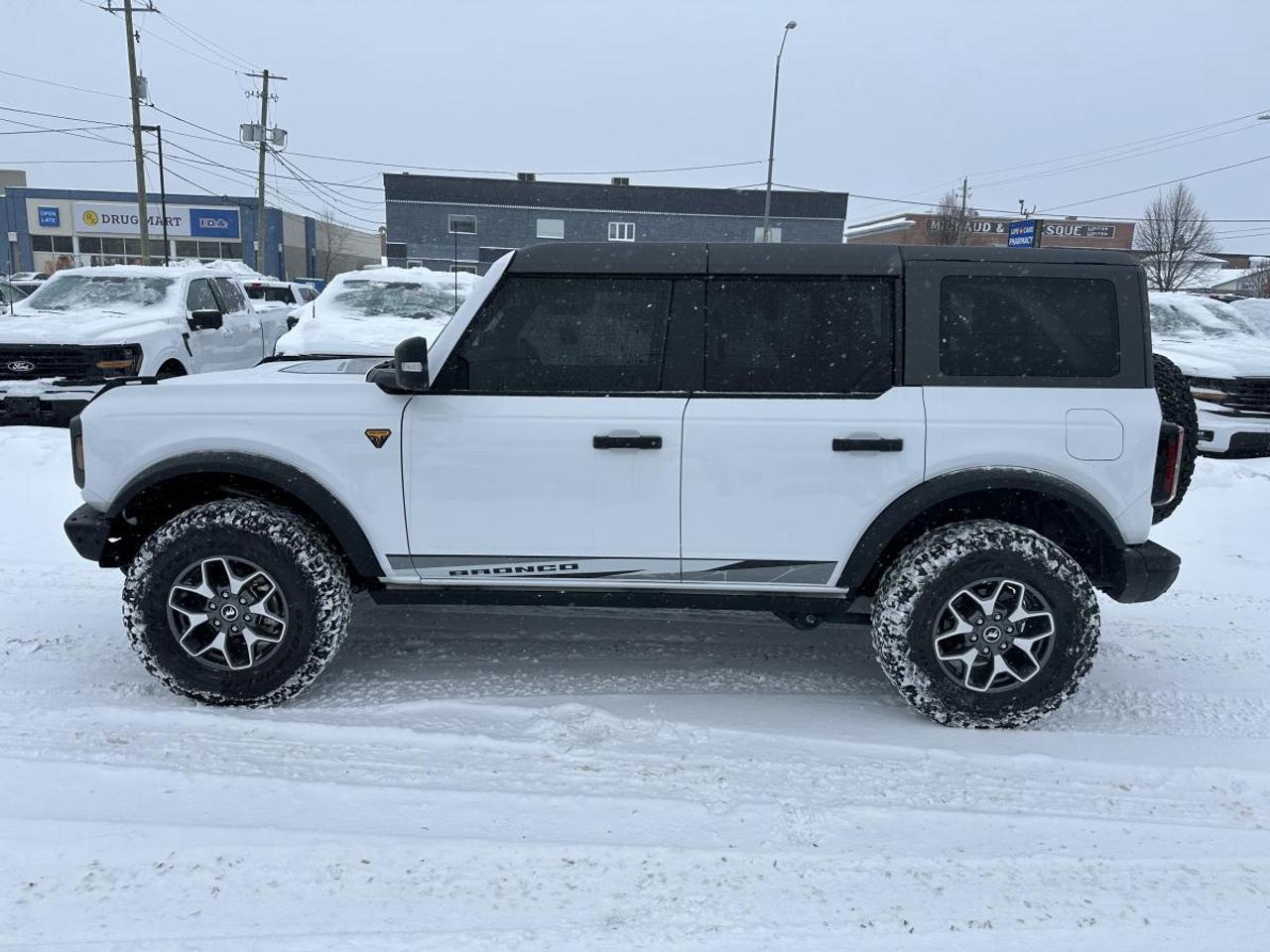2024 Ford Bronco Badlands Photo