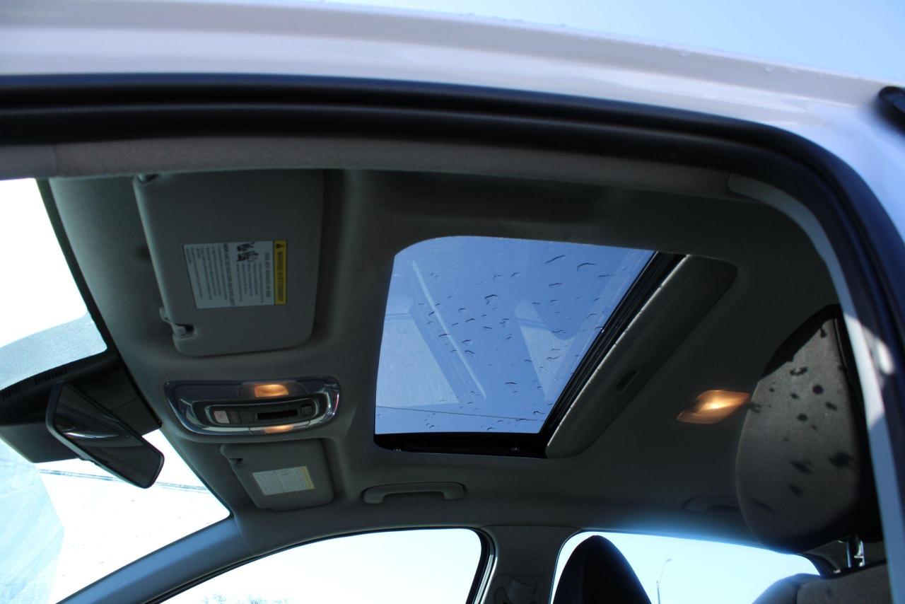 2023 Hyundai Elantra Preferred IVT w/Tech Pkg sunroof - Photo #9