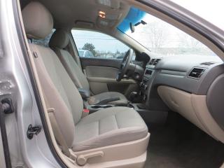 2012 Ford Fusion CERTIFIED, LOW KM, BLUETOOTH, MICROSFT SYNC - Photo #11