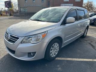 Used 2011 Volkswagen Routan Highline 3.6L/SUNROOF/POWER SLIDING DOORS & TRUNK for sale in Cambridge, ON