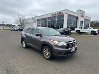 Used 2016 Toyota Highlander LE for sale in Fredericton, NB