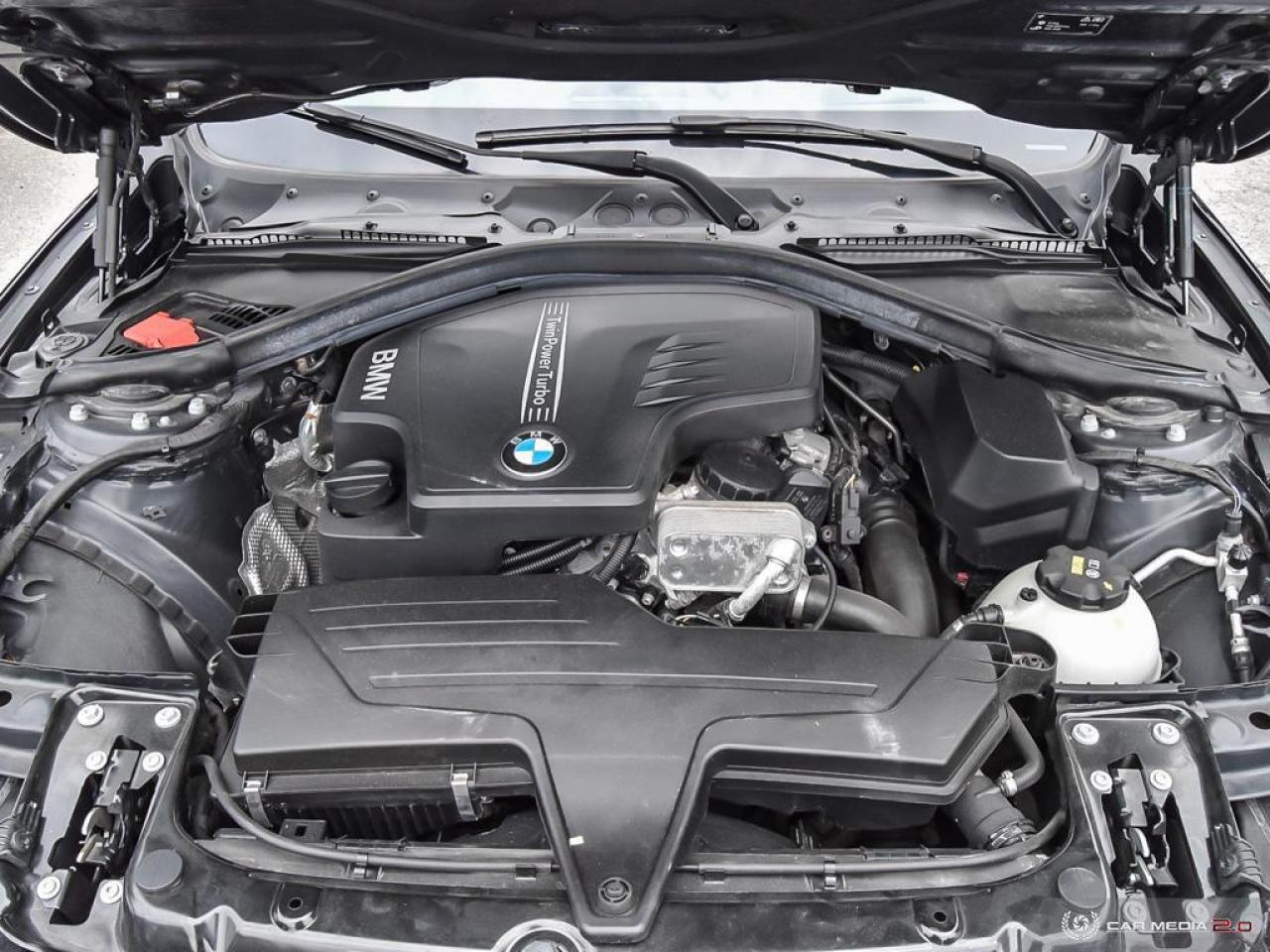 2016 BMW 3 Series Touring Wagon 328i xDrive *LOW KM* Photo