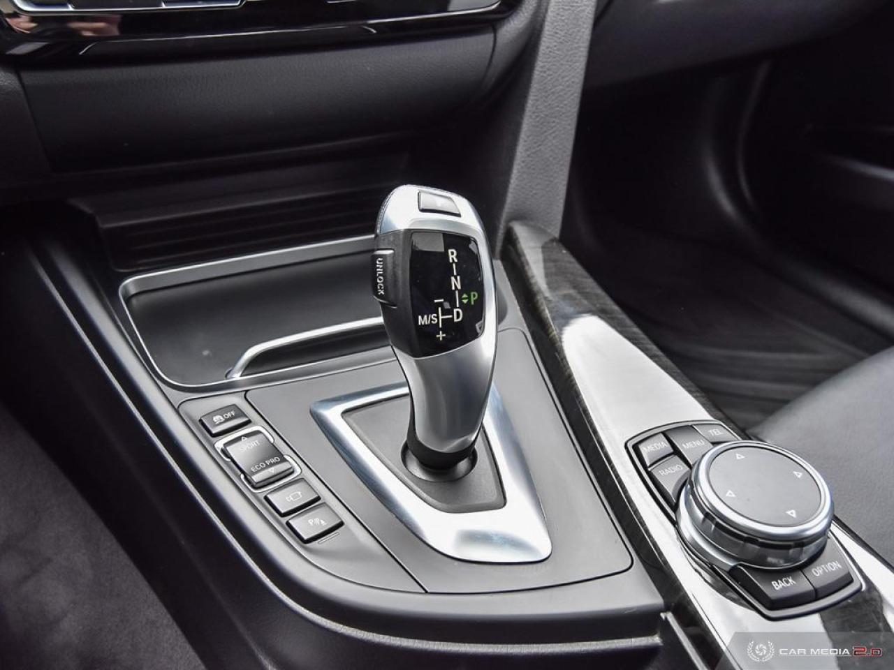 2016 BMW 3 Series Touring Wagon 328i xDrive *LOW KM* Photo