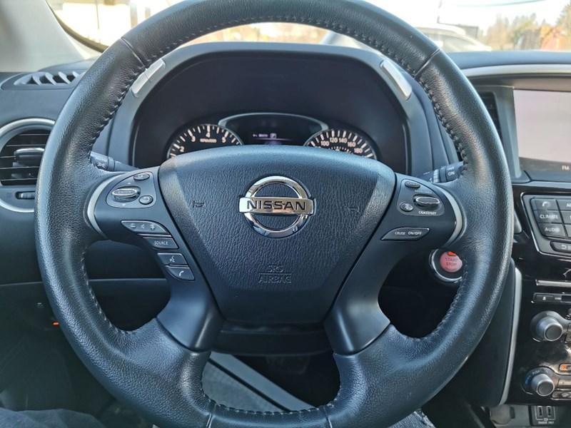 2018 Nissan Pathfinder SV 4WD - Photo #15