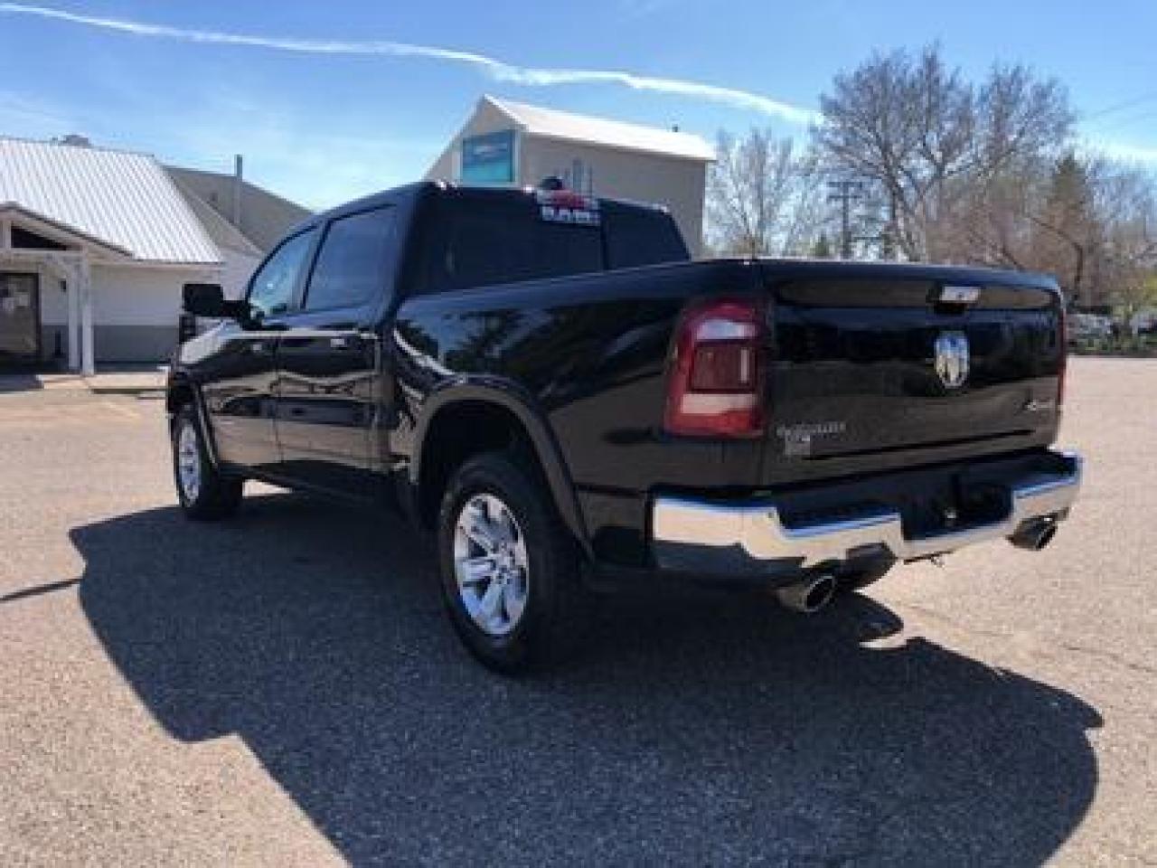 2022 RAM 1500 Laramie #202 Photo3