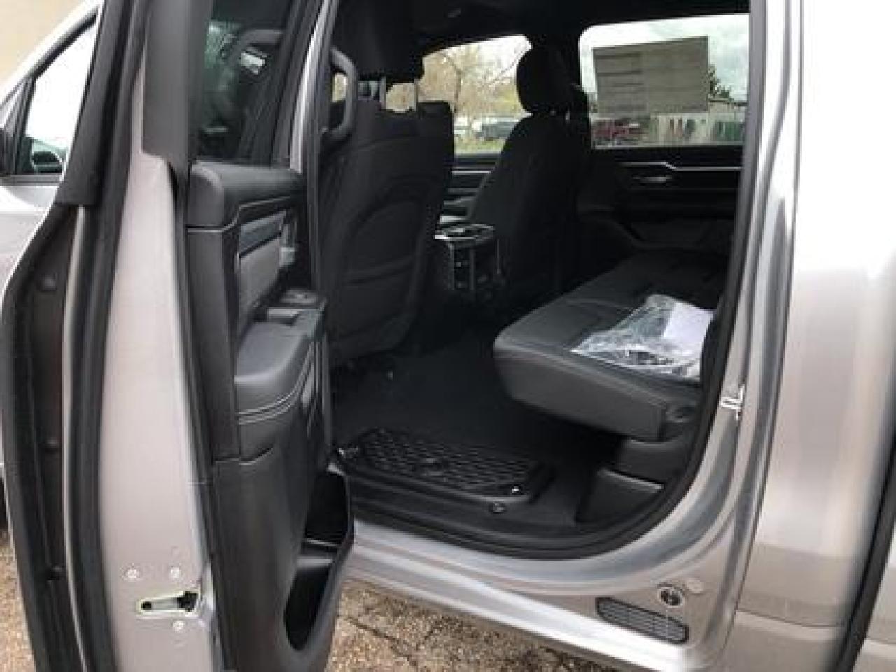 2025 RAM 1500 3.0L TURBO ENGINE, NIGHT EDITION!!!!!!! #3 Photo