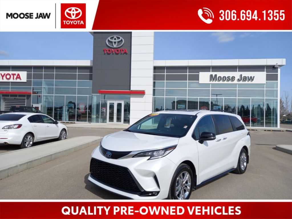 Used 2023 Toyota Sienna XSE 7-Passenger LOCAL TRADE, NO ACCIDENTS, VERY RARE XSE 25TH ANNIVERSAY EDITION for Sale in Moose Jaw, Saskatchewan