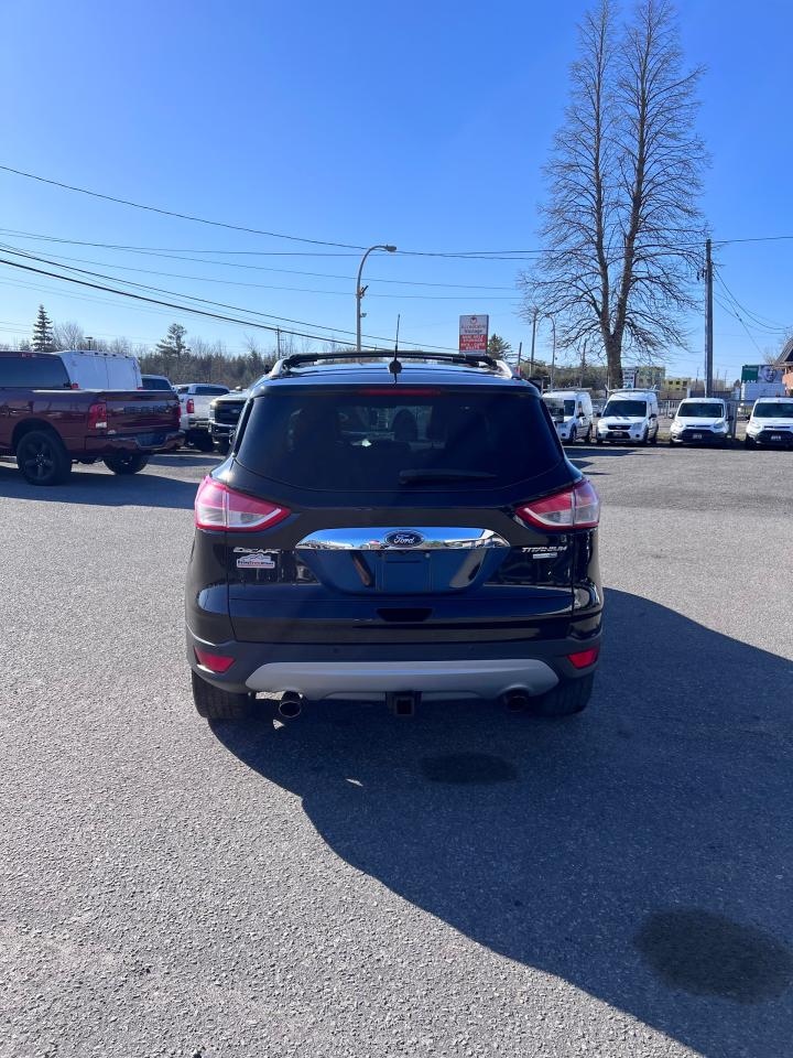 2015 Ford Escape 4WD 4DR TITANIUM - Photo #4
