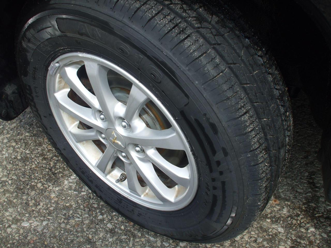 2013 Mitsubishi RVR SE,Auto,AWD,Certified,Bluetooth,New Tires & Brakes - Photo #26