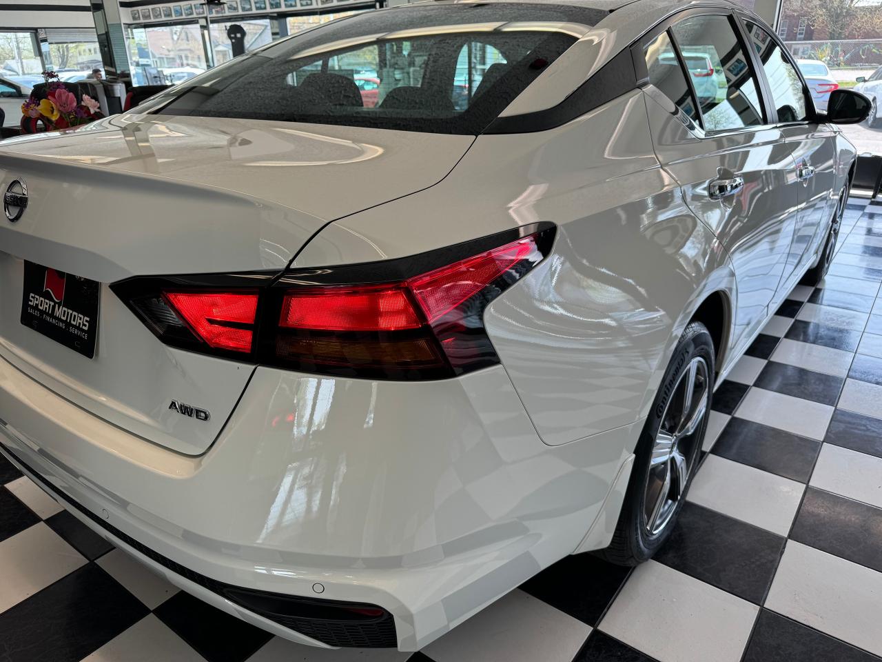 2021 Nissan Altima SE AWD 2.5L+Lane Departure+RemoteStart+CLEANCARFAX Photo107