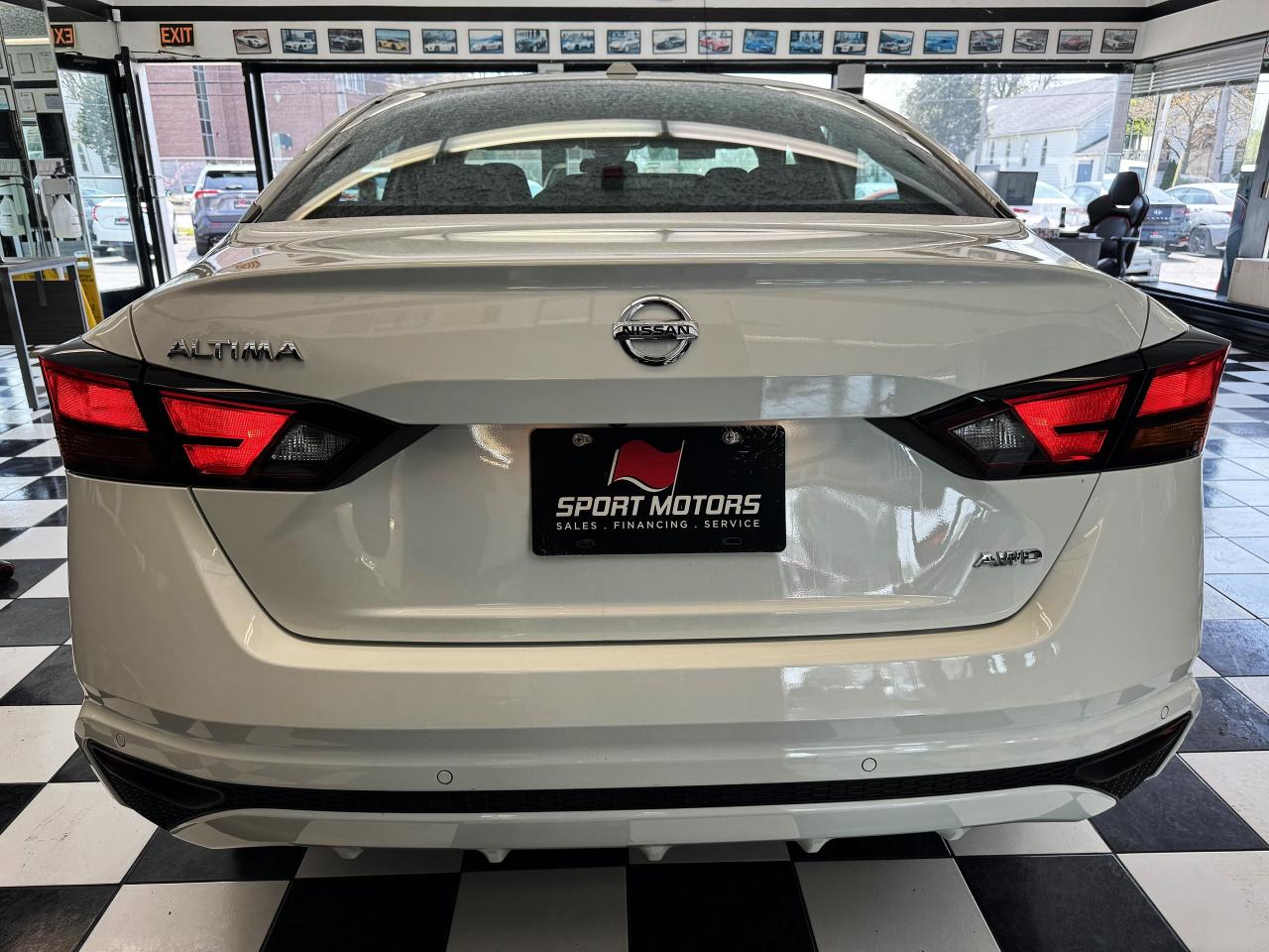 2021 Nissan Altima SE AWD 2.5L+Lane Departure+RemoteStart+CLEANCARFAX - Photo #3