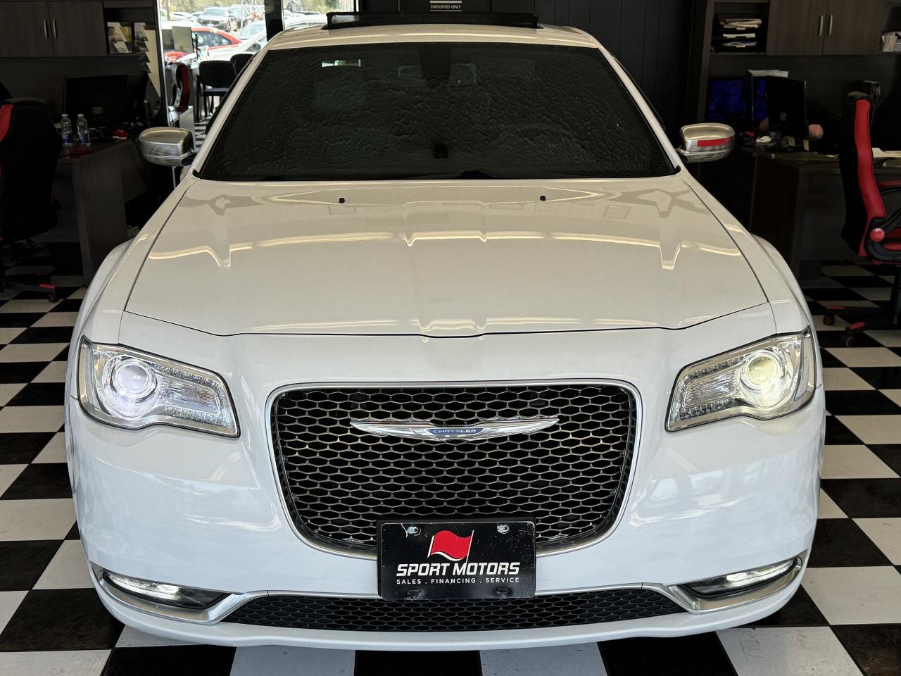 2017 Chrysler 300 300C PLATINUM AWD+New Tires+ApplePlay+AccidentFree - Photo #6