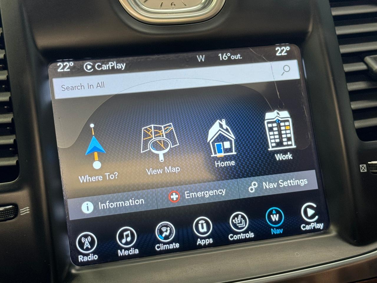 2017 Chrysler 300 300C PLATINUM AWD+New Tires+ApplePlay+AccidentFree - Photo #37