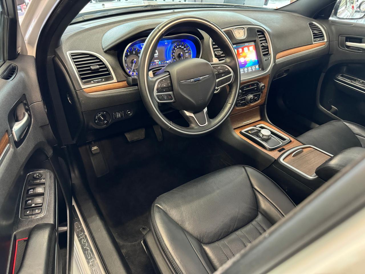 2017 Chrysler 300 300C PLATINUM AWD+New Tires+ApplePlay+AccidentFree - Photo #17