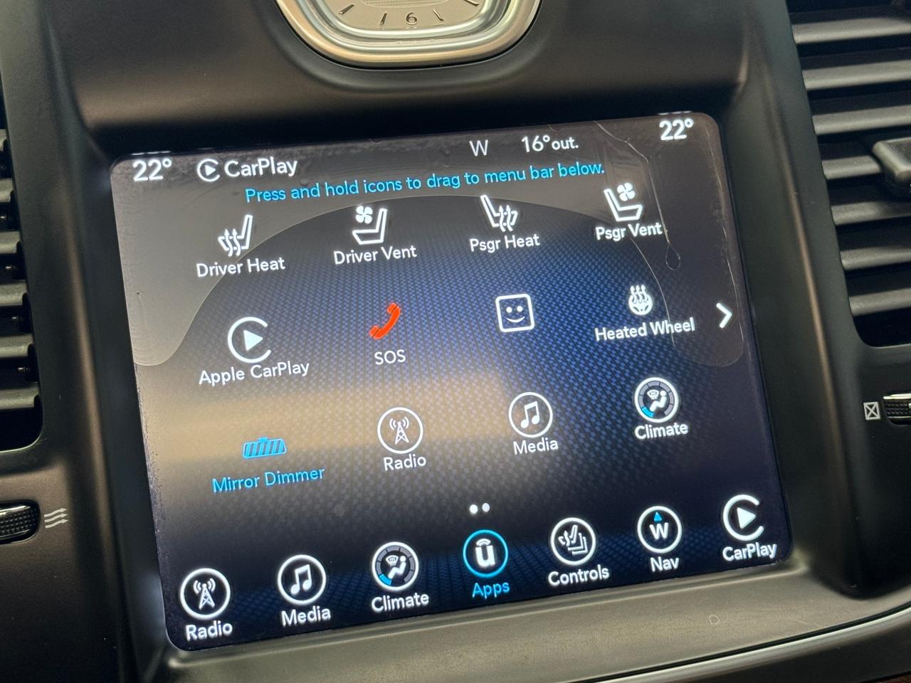 2017 Chrysler 300 300C PLATINUM AWD+New Tires+ApplePlay+AccidentFree - Photo #32