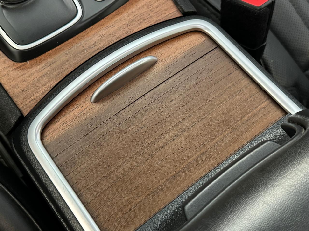 2017 Chrysler 300 300C PLATINUM AWD+New Tires+ApplePlay+AccidentFree - Photo #42