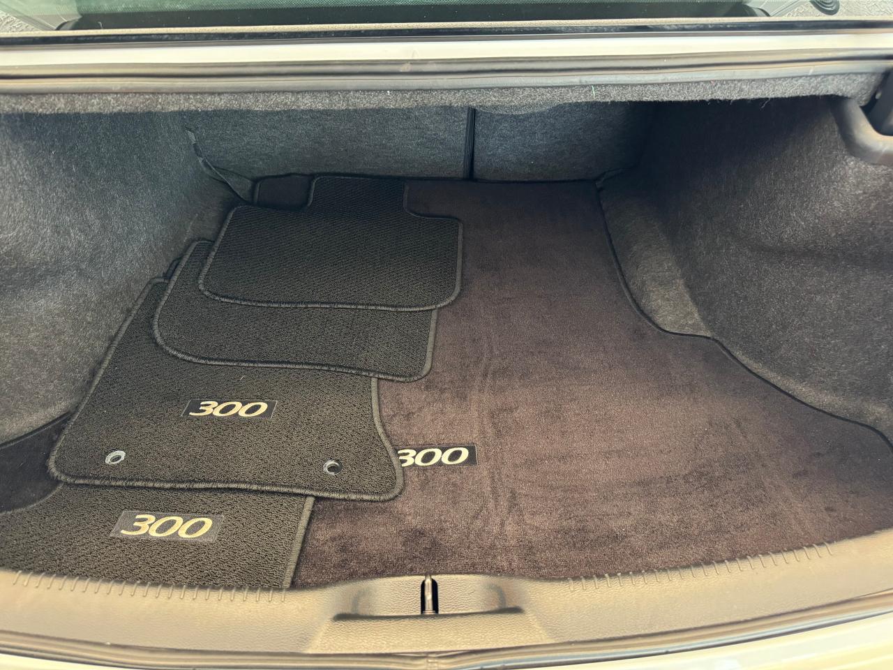 2017 Chrysler 300 300C PLATINUM AWD+New Tires+ApplePlay+AccidentFree - Photo #26