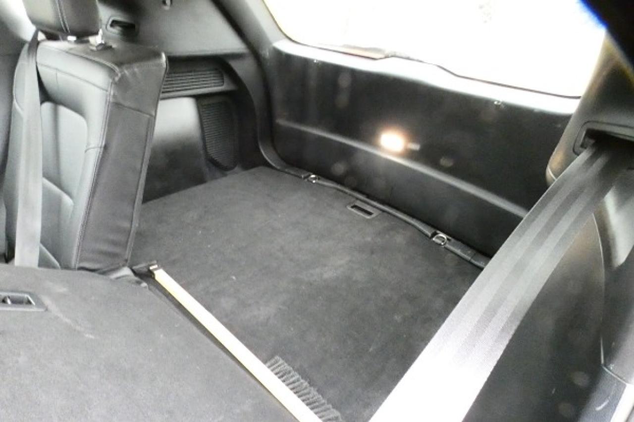 2022 Ford Escape Titanium AWD w/Htd Leather, pano S/R, NAV, BUC - Photo #9