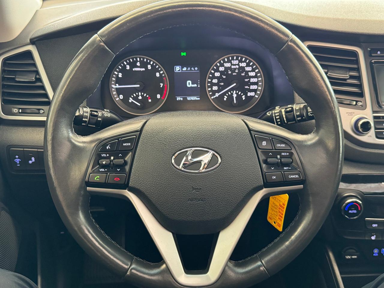 2017 Hyundai Tucson SE AWD+Camera+Heated Seats+PANO Roof+New Brakes Photo9