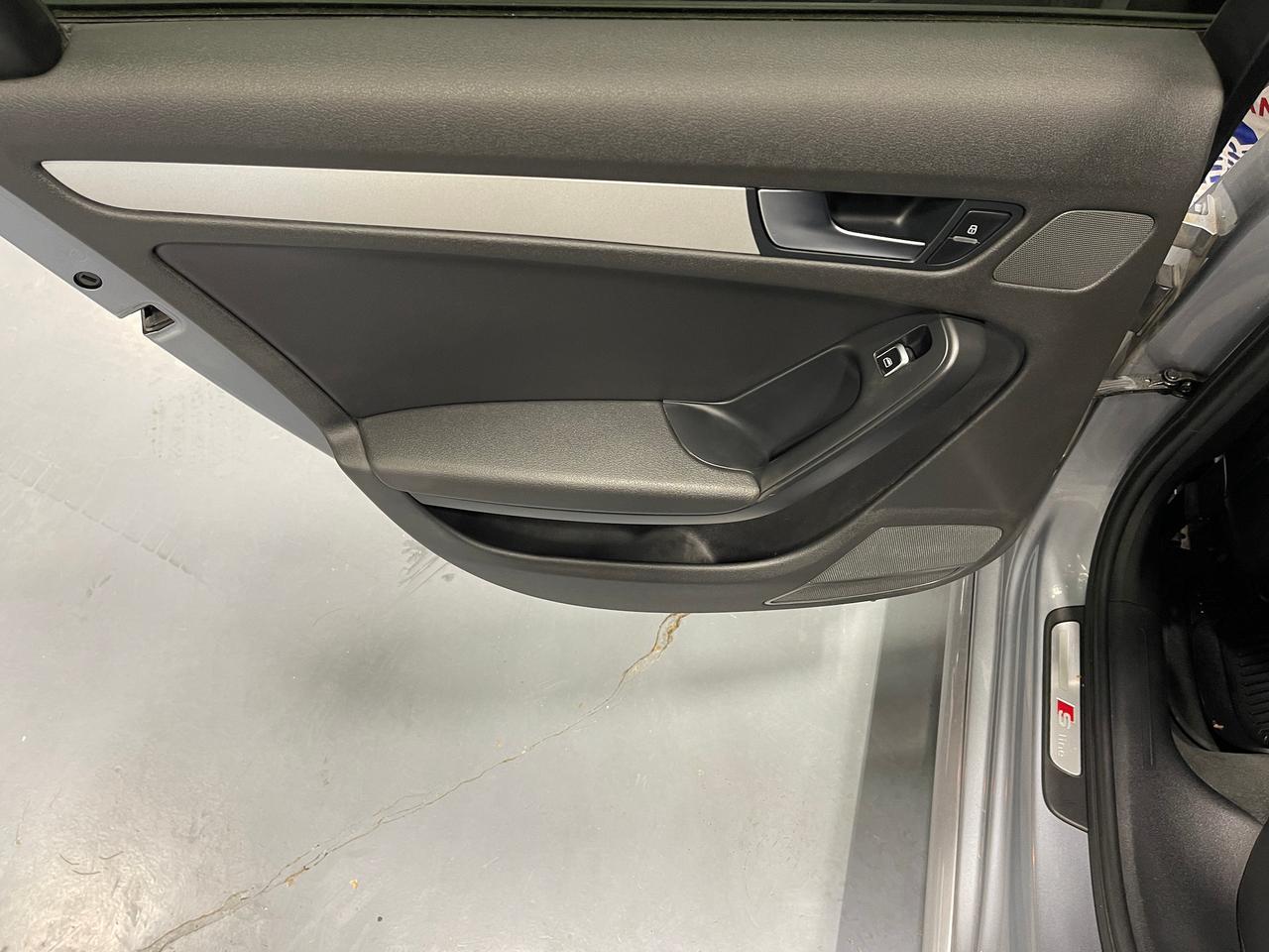 2016 Audi A4 4dr Sdn Auto Komfort plus quattro Photo