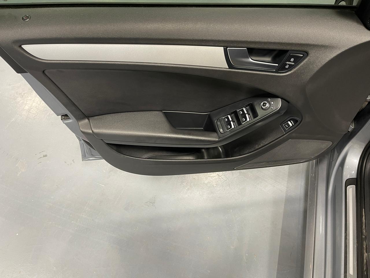 2016 Audi A4 4dr Sdn Auto Komfort plus quattro Photo