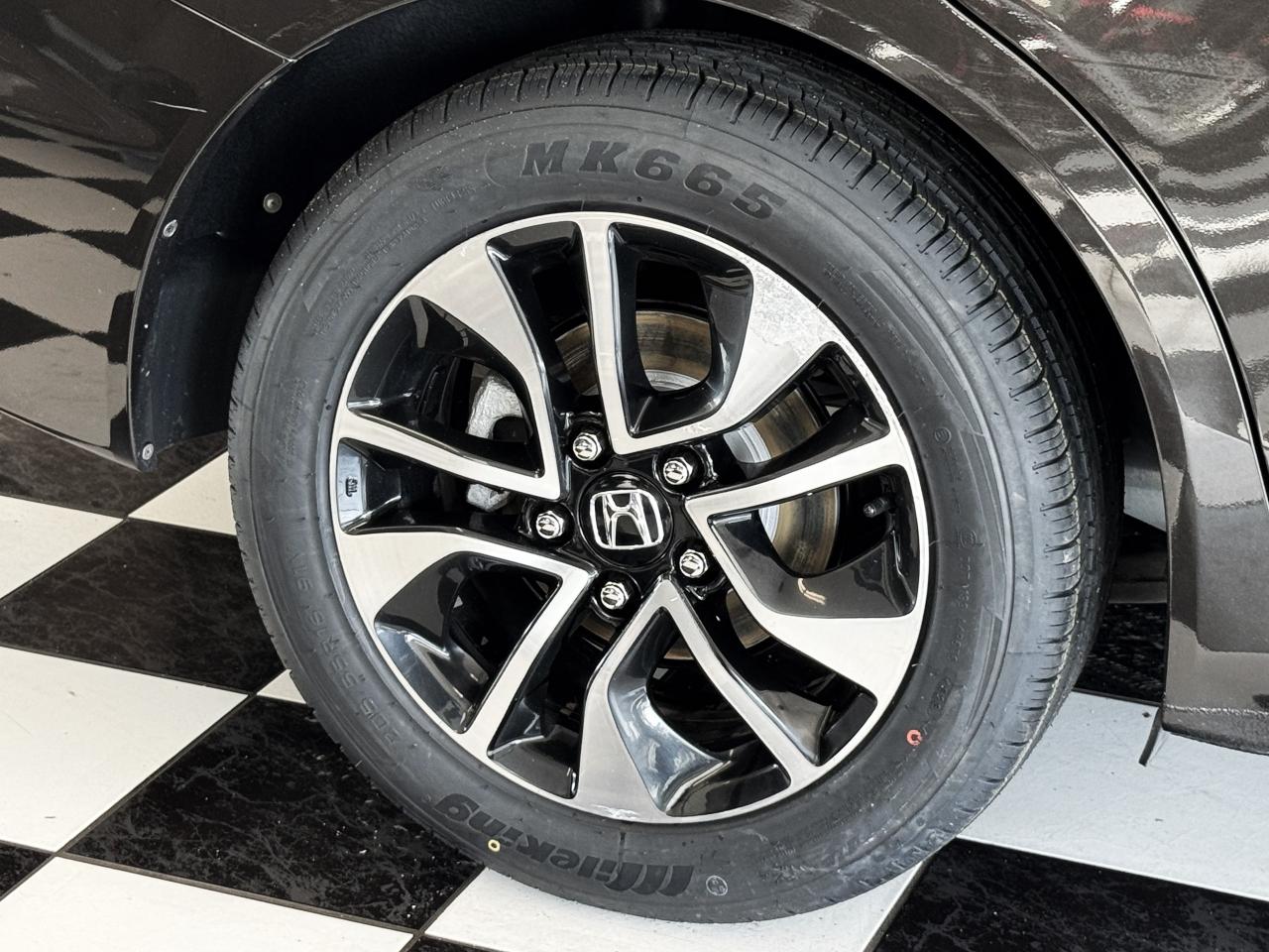 2014 Honda Civic EX+Sunroof+Camera+Heated Seats+New Tires & Brakes - Photo #57
