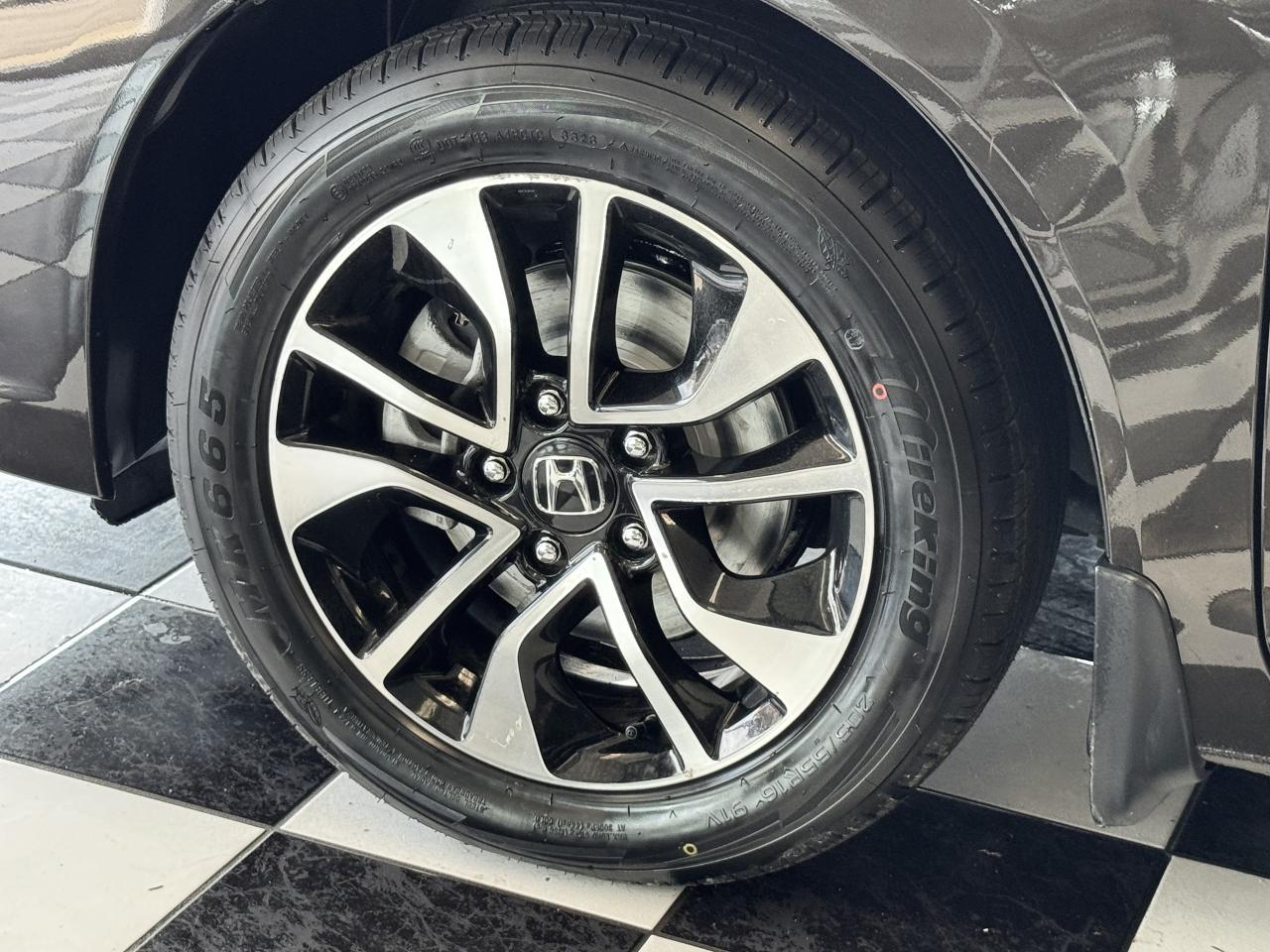 2014 Honda Civic EX+Sunroof+Camera+Heated Seats+New Tires & Brakes - Photo #55