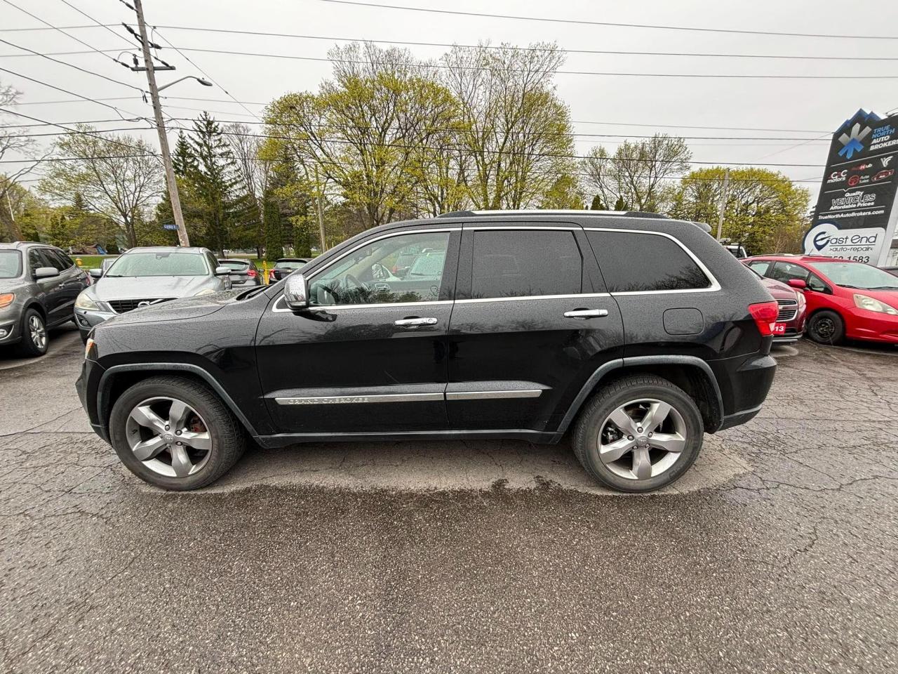 2011 Jeep Grand Cherokee 4WD 4Dr Limited - Photo #4