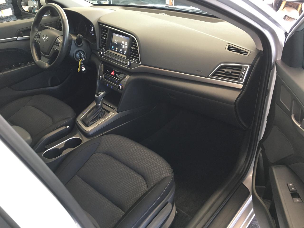 2018 Hyundai Elantra GL+ApplePlay+Camera+Heated Seats+CLEAN CARFAX - Photo #20