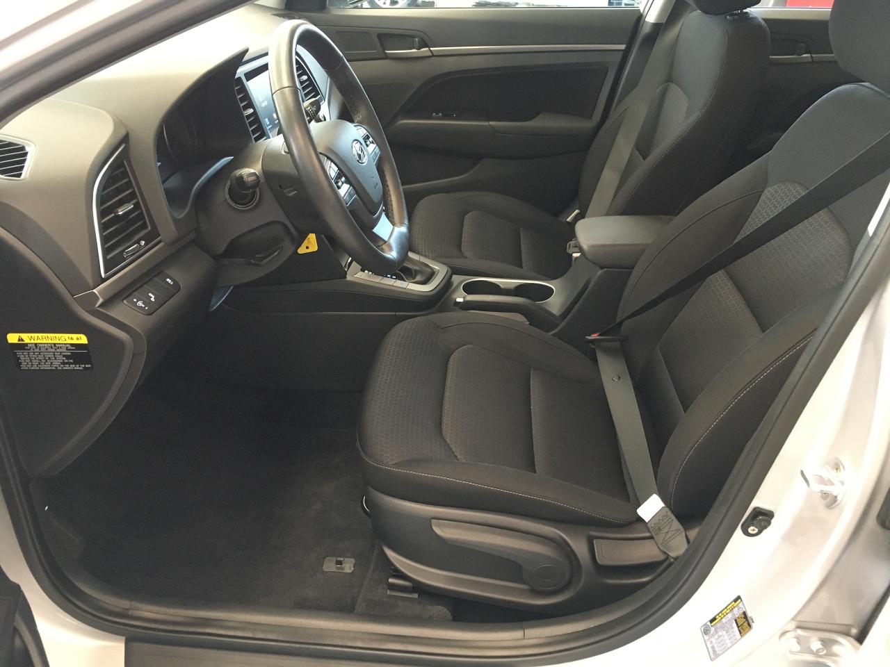 2018 Hyundai Elantra GL+ApplePlay+Camera+Heated Seats+CLEAN CARFAX - Photo #18