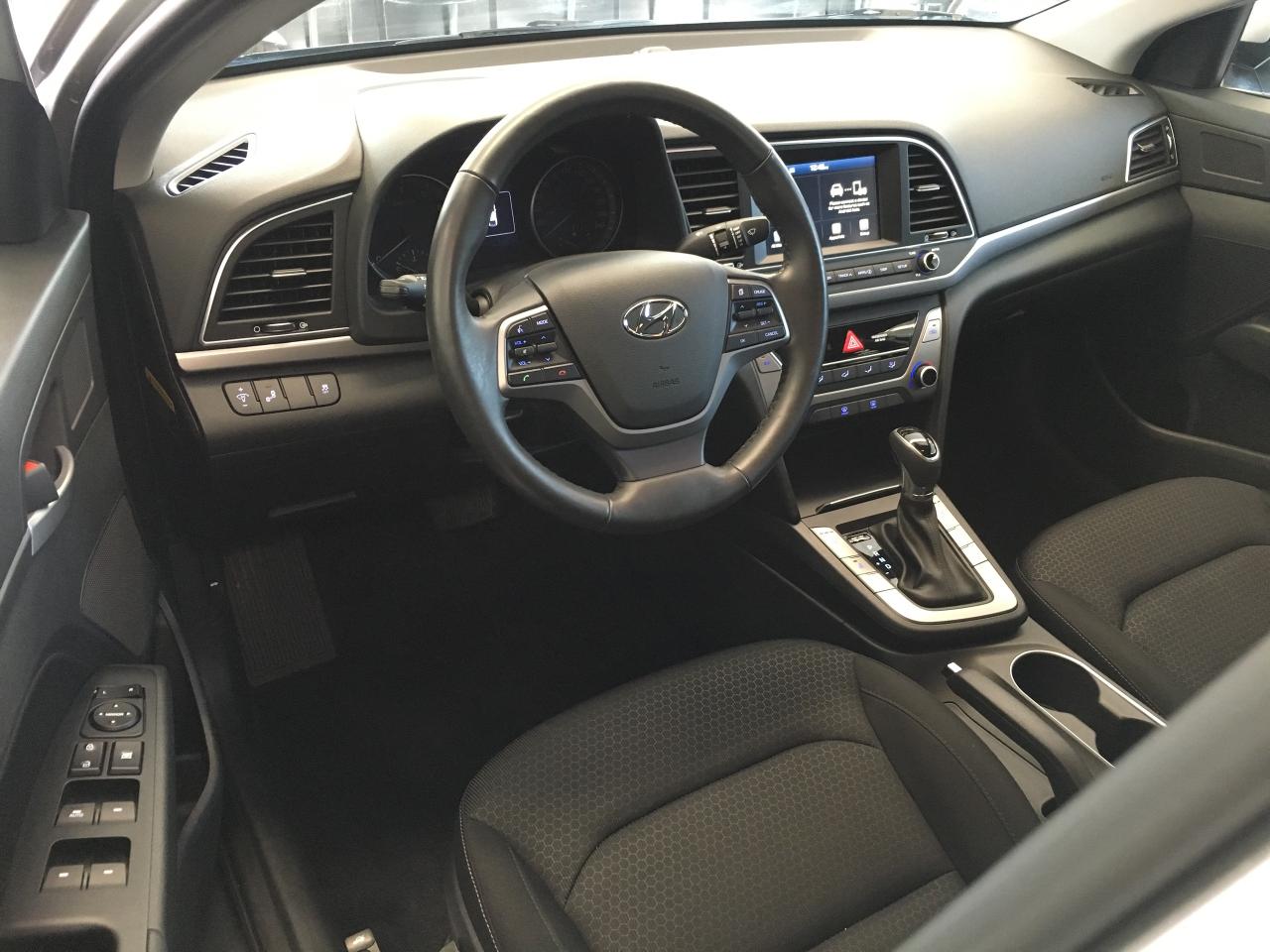 2018 Hyundai Elantra GL+ApplePlay+Camera+Heated Seats+CLEAN CARFAX - Photo #17