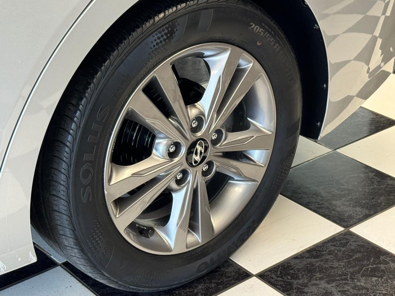 2018 Hyundai Elantra GL+ApplePlay+Camera+Heated Seats+CLEAN CARFAX - Photo #55