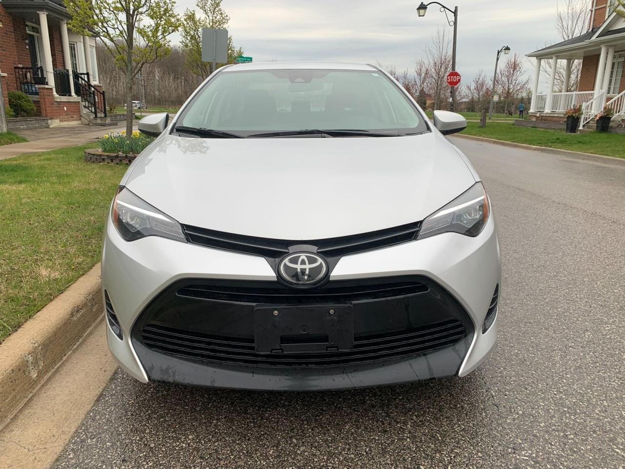 2019 Toyota Corolla LE - Photo #2