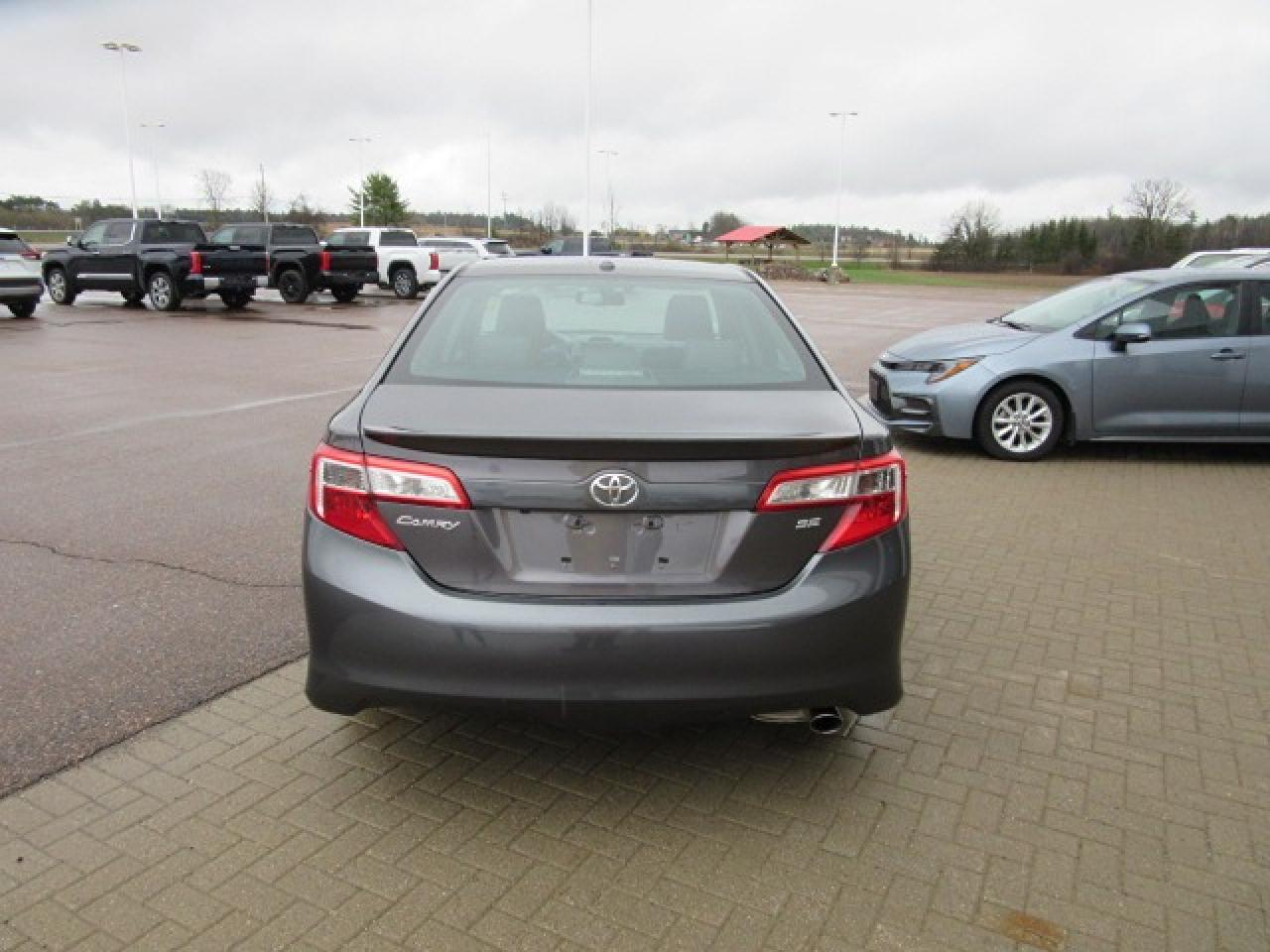2014 Toyota Camry SE Upgrade Package Photo