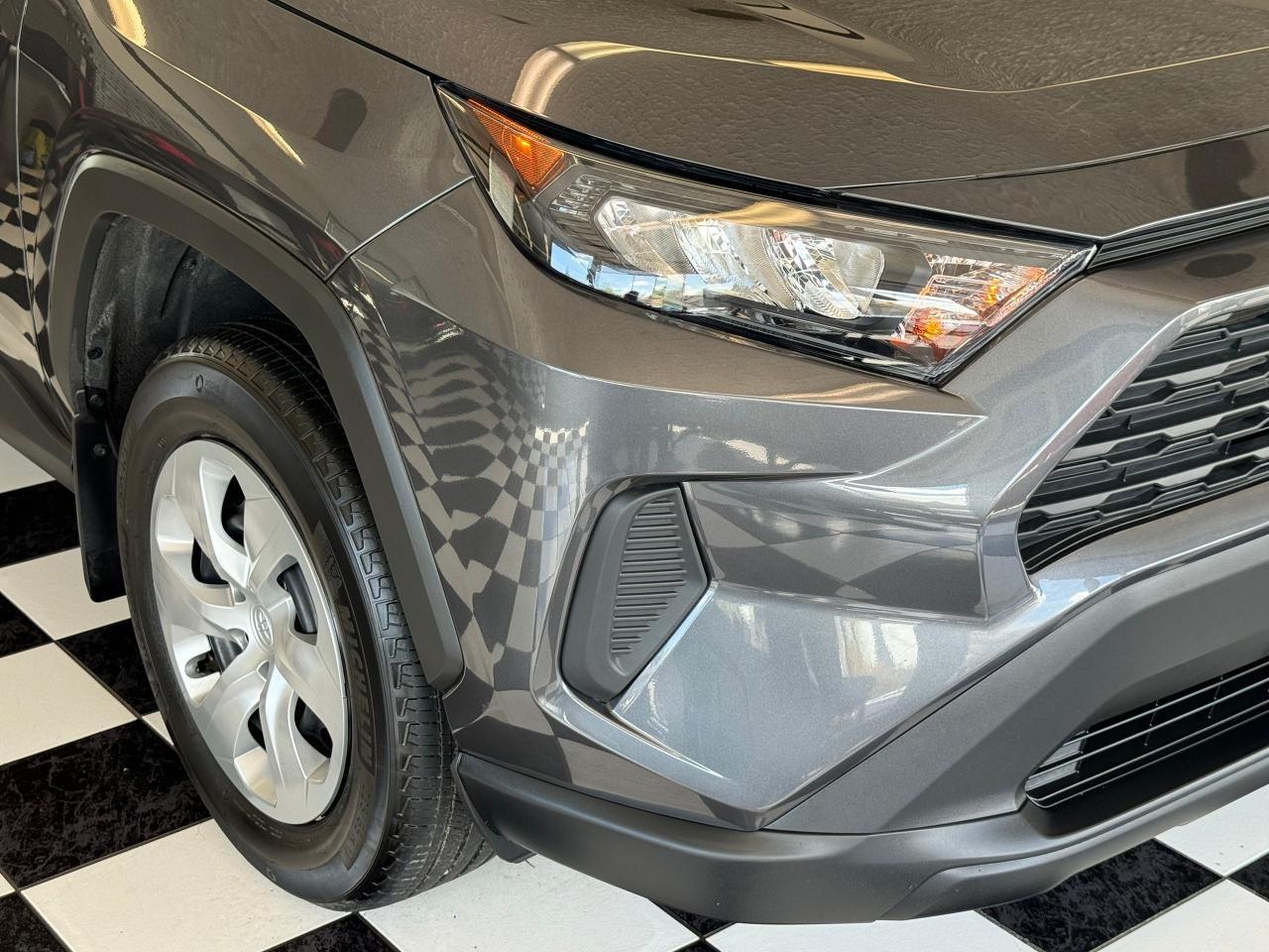 2023 Toyota RAV4 LE AWD+LKA+Adaptive Cruise+ApplePlay+CLEAN CARFAX - Photo #40