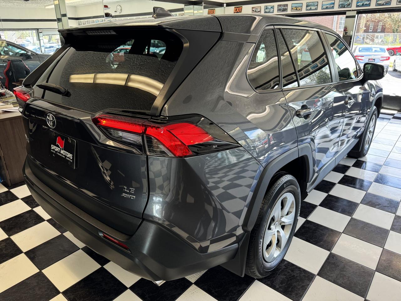 2023 Toyota RAV4 LE AWD+LKA+Adaptive Cruise+ApplePlay+CLEAN CARFAX - Photo #4