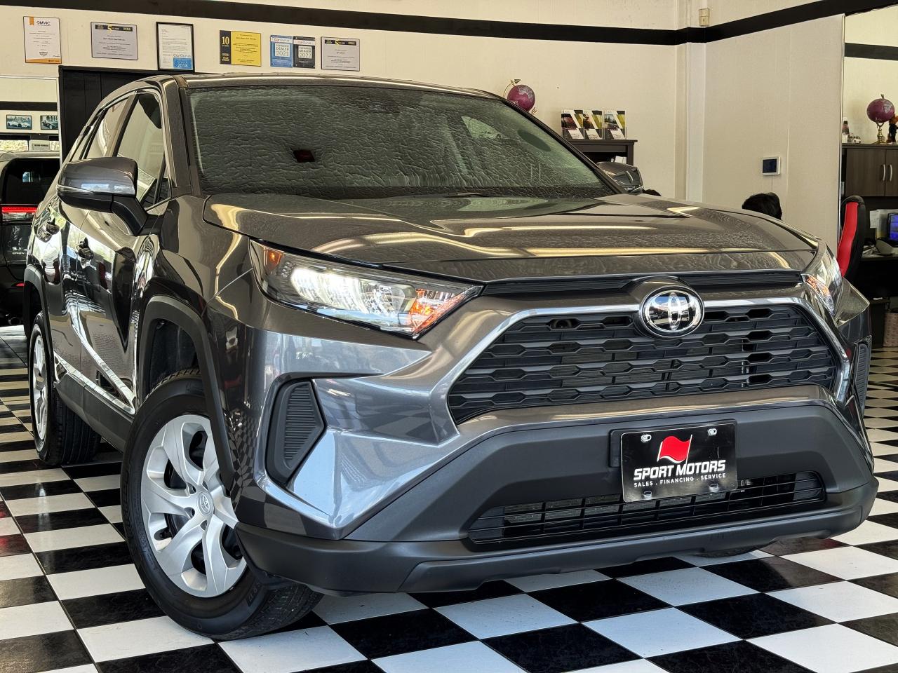 2023 Toyota RAV4 LE AWD+LKA+Adaptive Cruise+ApplePlay+CLEAN CARFAX - Photo #15