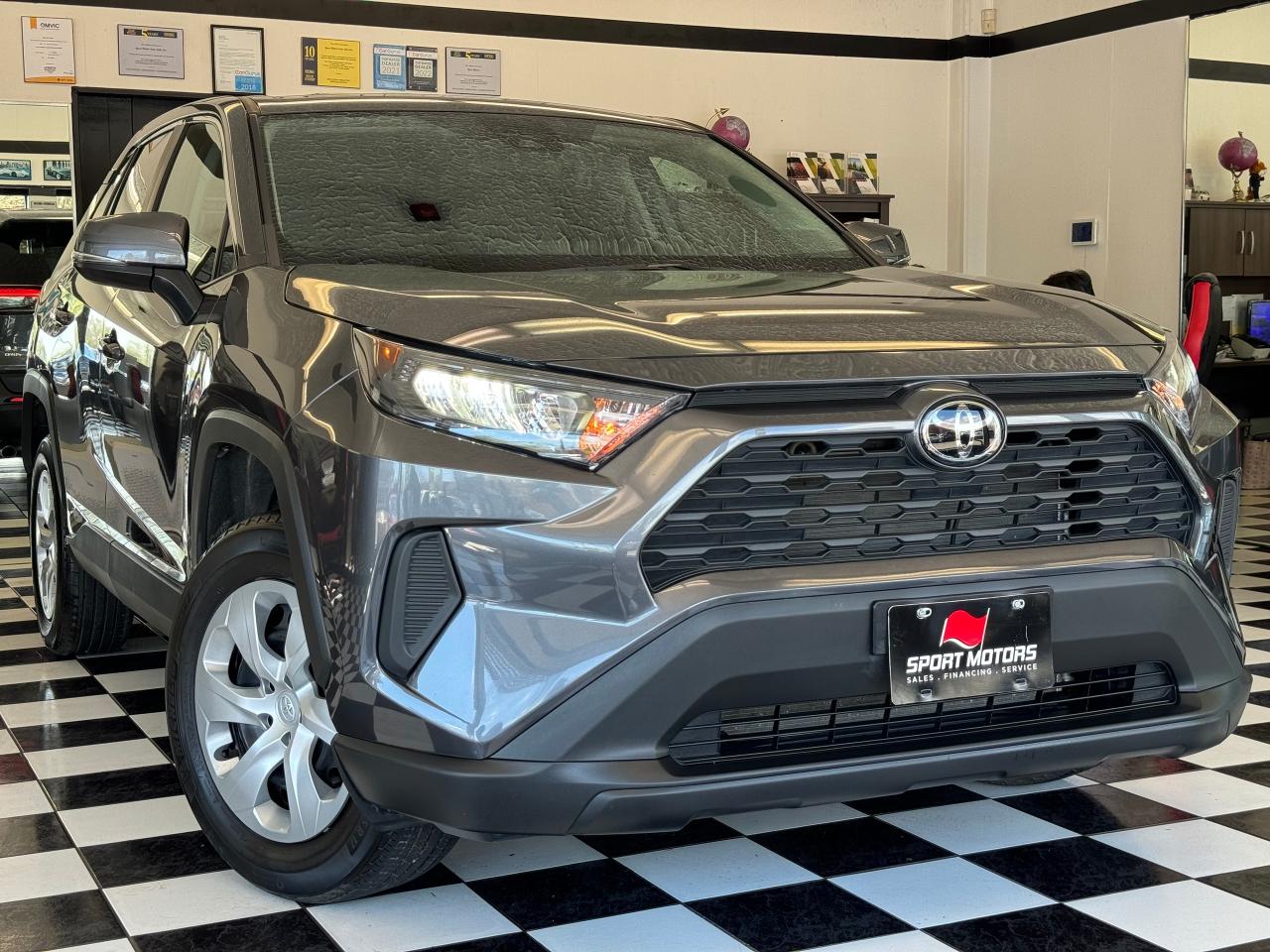 2023 Toyota RAV4 LE AWD+LKA+Adaptive Cruise+ApplePlay+CLEAN CARFAX - Photo #16