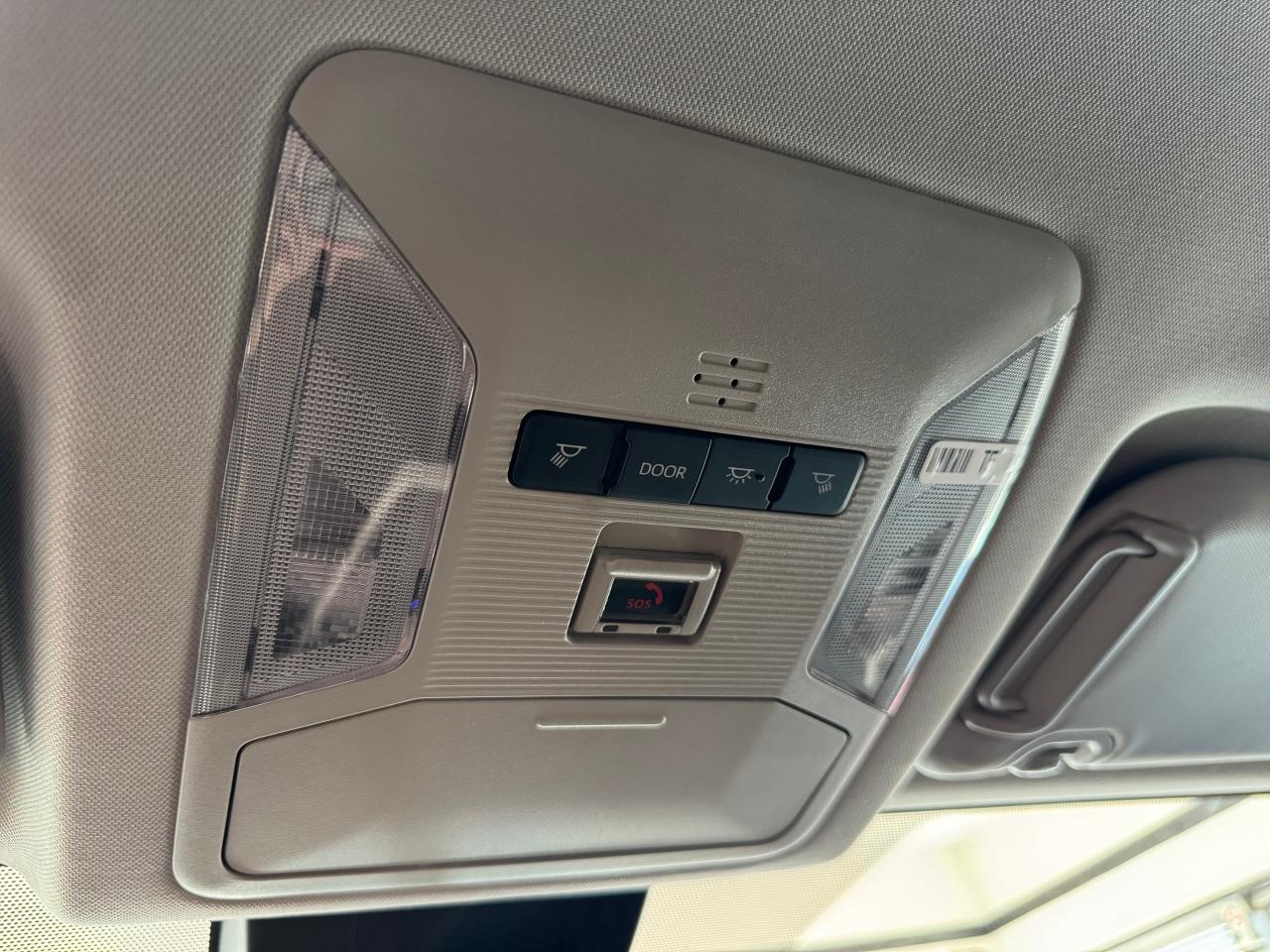 2023 Toyota RAV4 LE AWD+LKA+Adaptive Cruise+ApplePlay+CLEAN CARFAX - Photo #53