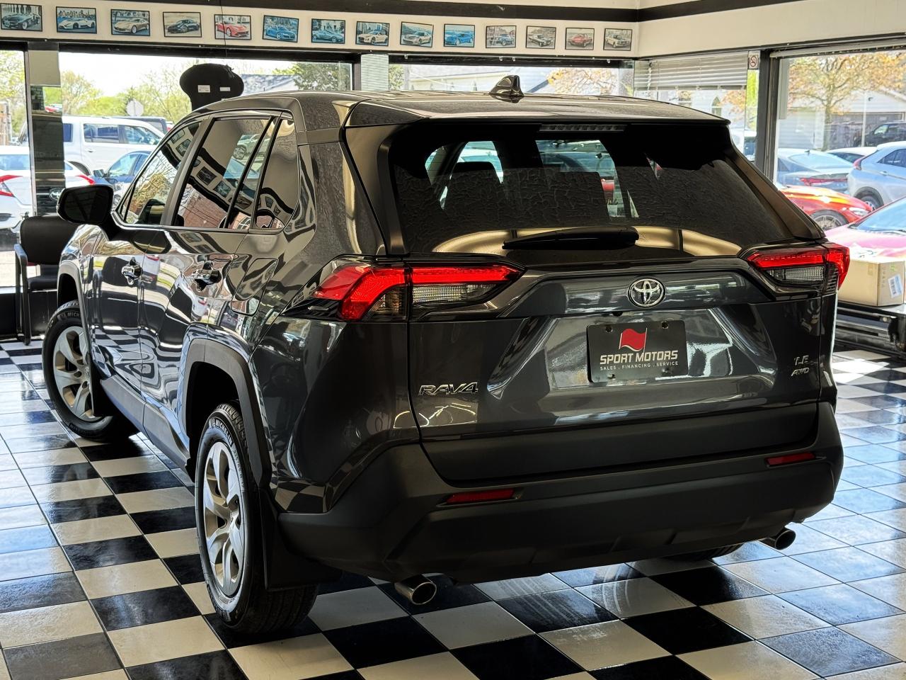 2023 Toyota RAV4 LE AWD+LKA+Adaptive Cruise+ApplePlay+CLEAN CARFAX - Photo #17