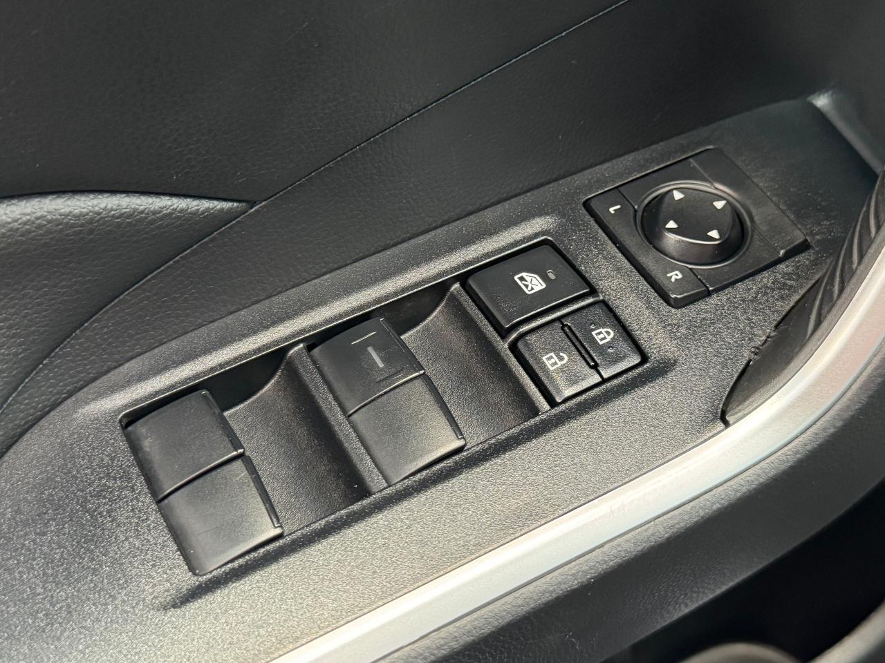 2023 Toyota RAV4 LE AWD+LKA+Adaptive Cruise+ApplePlay+CLEAN CARFAX - Photo #51