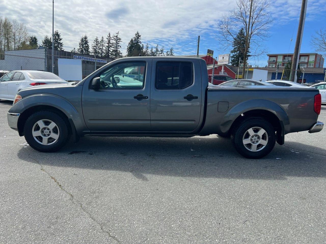 2008 Nissan Frontier  - Photo #2