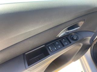2015 Chevrolet Cruze 4dr Sdn 1LT - Photo #10