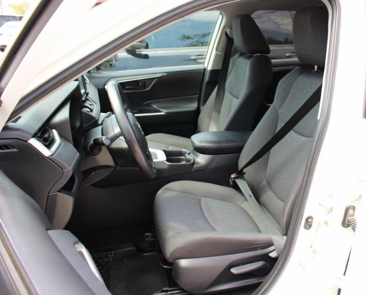 2021 Toyota RAV4 LE AWD*Heated Seats*Bluetooth*Rear Cam*2.5L-4cyl - Photo #13