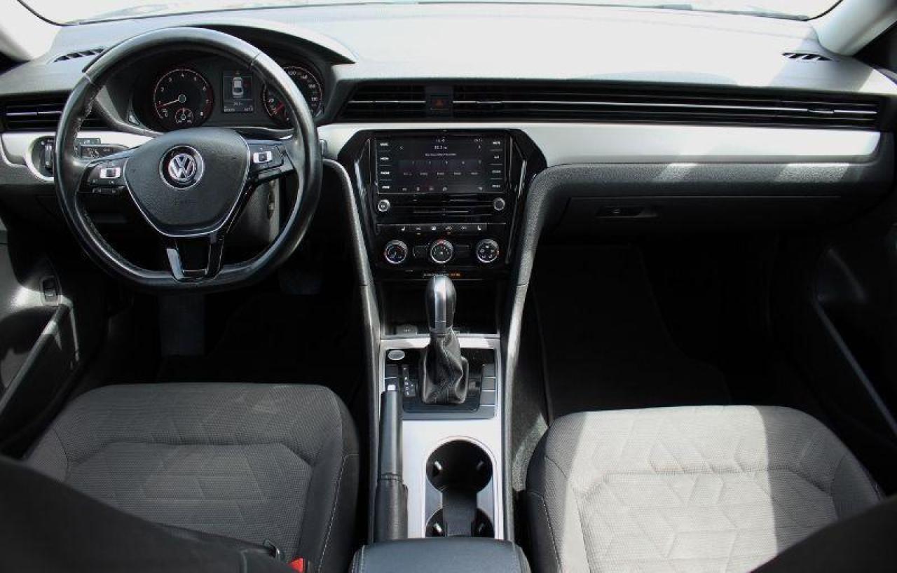 2020 Volkswagen Passat Comfortline*Heated Seats*CarPlay*Rear Cam*2.L-4cyl - Photo #9