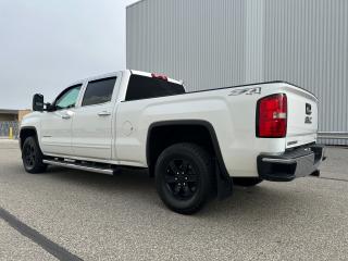 Used 2015 GMC Sierra 1500 Crew Cab SLE Z71 6.66 FT Box for sale in Mississauga, ON