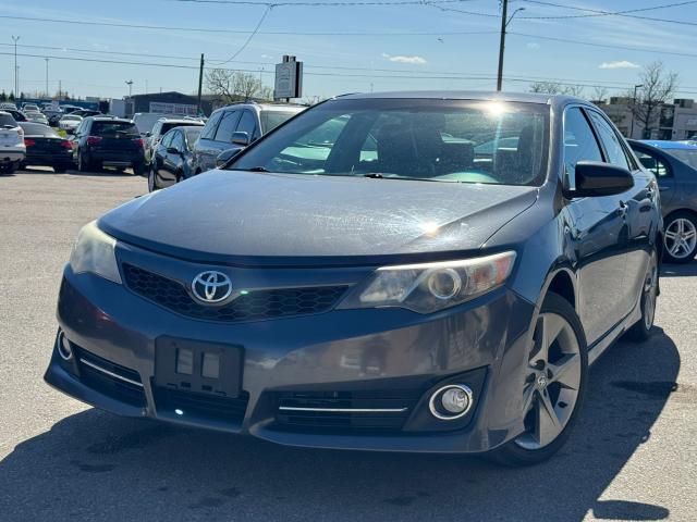 2012 Toyota Camry SE / ALLOYS / PADDLE SHIFTERS / LEATHER / BT Photo1