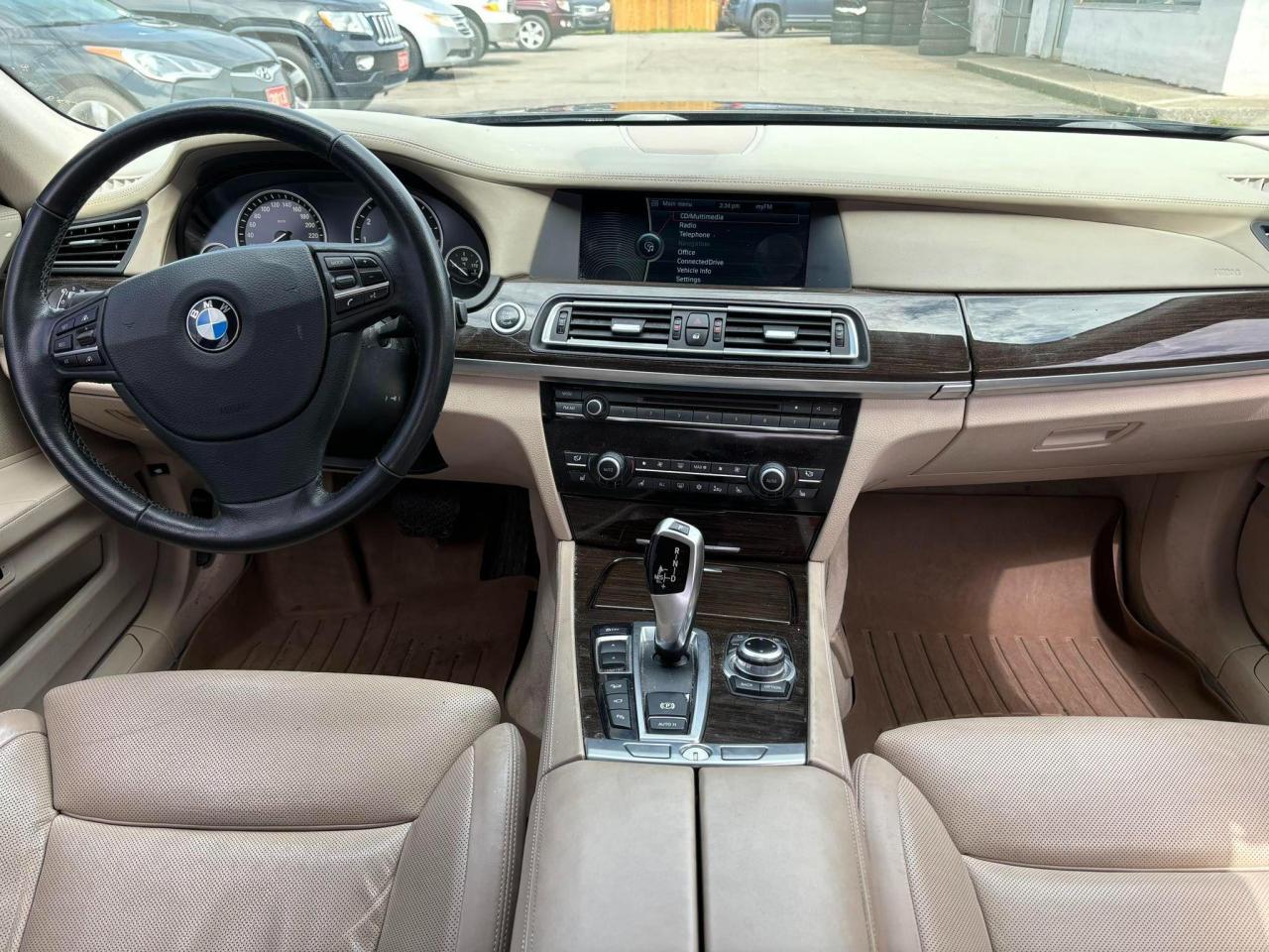 2012 BMW 7 Series 4dr Sdn 750i xDrive AWD - Photo #13