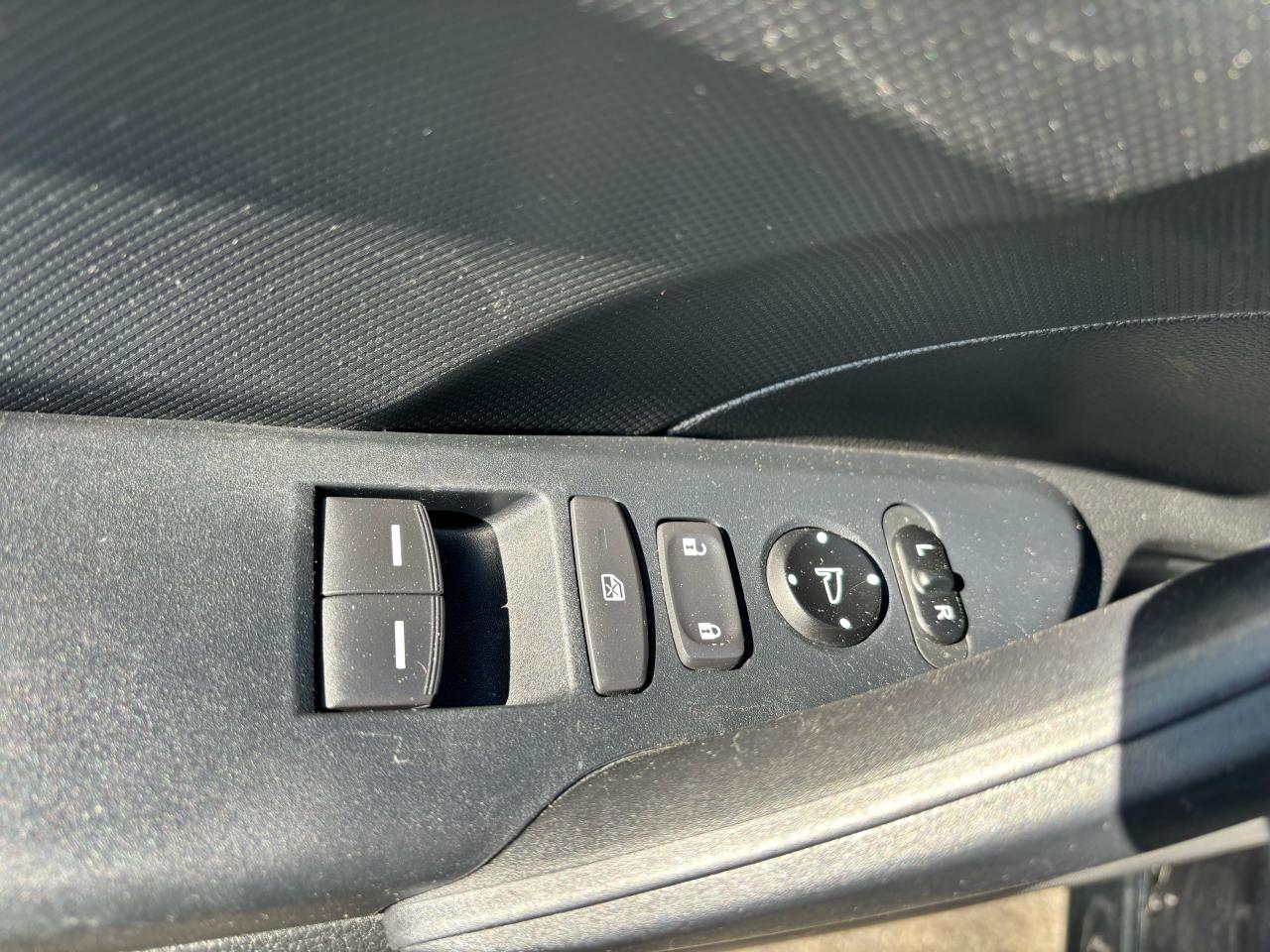 2019 Honda Civic LX, Coupe, Auto, Heated Seats, Alloys, - Photo #9